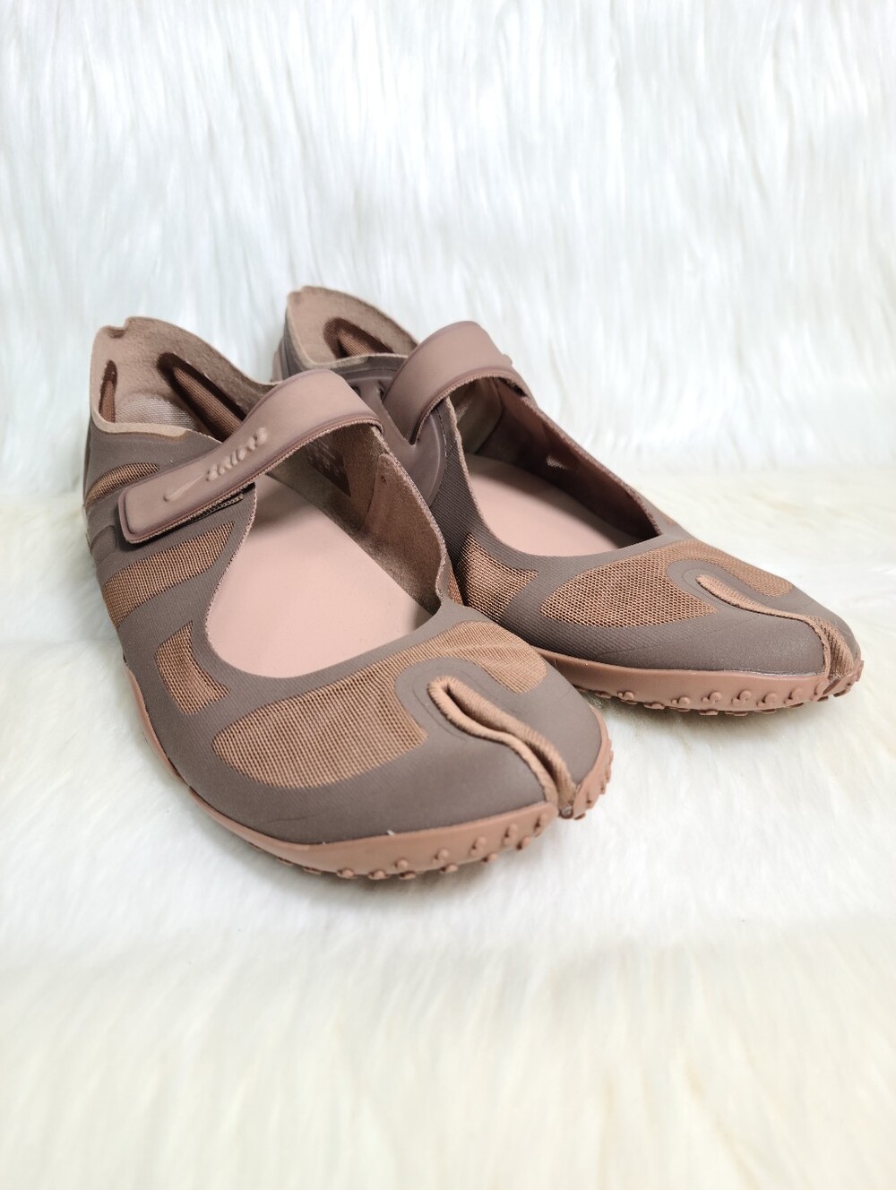 Nike x SKIMS Footwear RIFT Mesh Archaeo Brown Women 10 NEW + Dust Bag